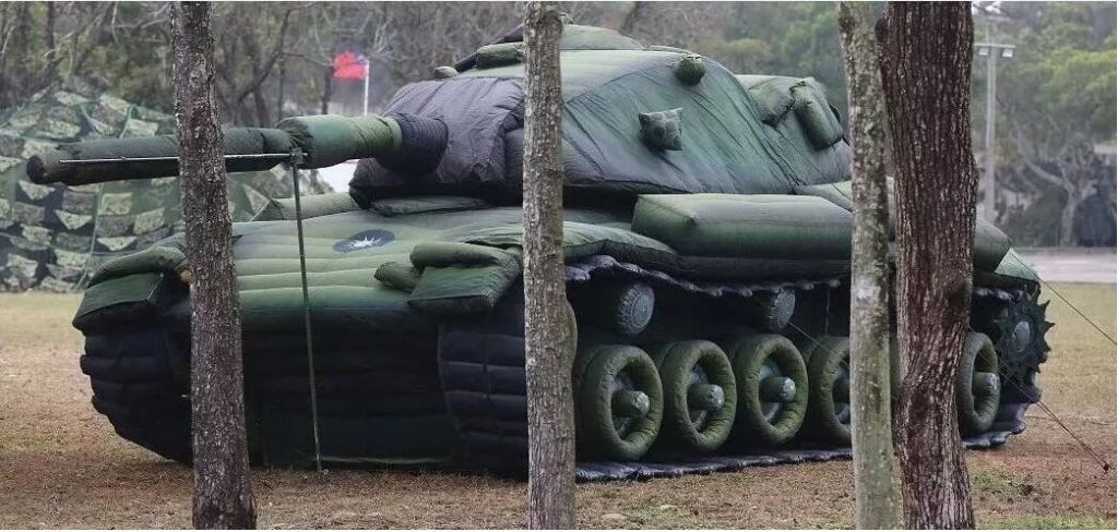 康乐军用充气坦克